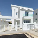 Bay #13 Villa