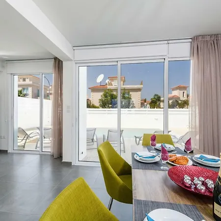 Vilă Bay #13 Protaras